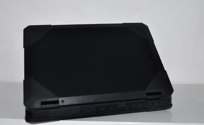 Захищений ноутбук Б-клас Dell Latitude 5414 Rugged / 14" (1920x1080) IPS / Intel Core i5-6300U (2 (4) ядра по 2.4 - 3.0 GHz) / 16 GB DDR4 / 512 GB SSD / Intel HD Graphics 520 / WebCam / Windows 11 Pro б/в - зображення 9