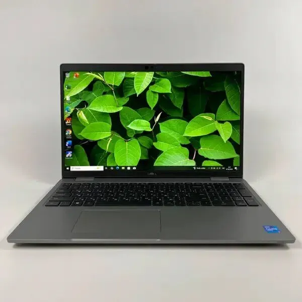 Ультрабук Б-клас Dell Latitude 5520 / 15.6" (1920x1080) IPS / Intel Core i5-1145G7 (4 (8) ядра по 2.6 - 4.4 GHz) / 16 GB DDR4 / 512 GB SSD / Intel Iris Xe Graphics / WebCam / HDMI б/в - зображення 2