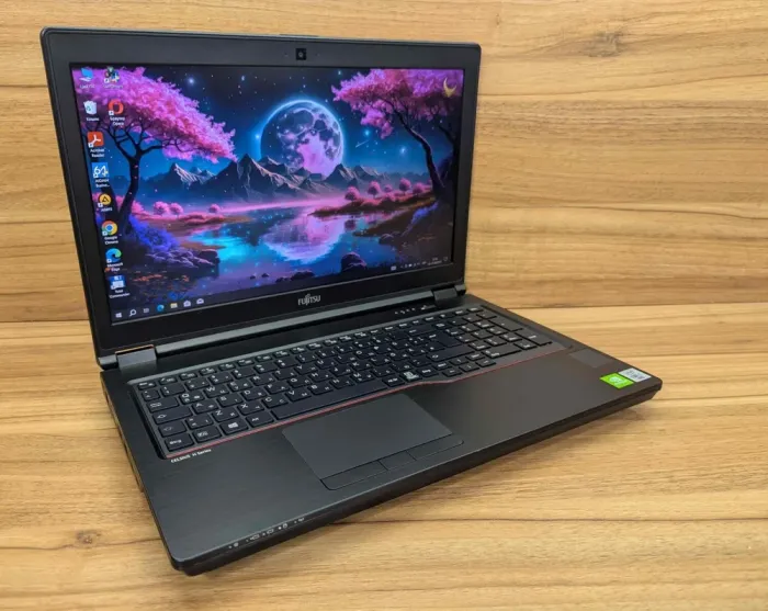 Мобільна робоча станція Fujitsu Celsius H7510 / 15,6" (1920x1080) IPS / Intel Core i7-10850H (6 (12) ядер по 2,7 - 5,1 ГГц) / 32 ГБ DDR4 / 512 ГБ SSD / nVidia Quadro T1000, 4 ГБ GDDR6, 128-біт / WebCam / HDMI / Windows 10 б/в - зображення 4