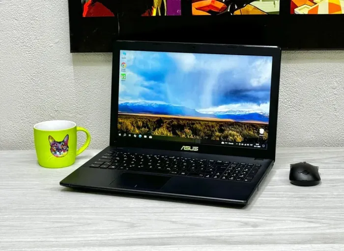 Ноутбук Б-клас Asus F551C / 15.6" (1366x768) TN / Intel Celeron 1007U (2 ядра по 1.5 GHz) / 4 GB DDR3 / 128 GB SSD / Intel HD Graphics / WebCam / Win 10 Home б/в - зображення 4