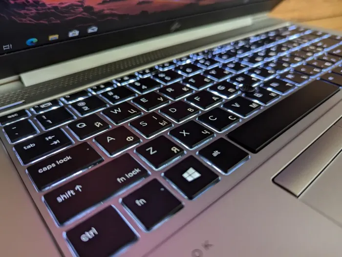 Ультрабук HP EliteBook 840 G6 / 14" (1920x1080) IPS / Intel Core i5-8265U (4 (8) ядра по 1.6 - 3.9 GHz) / 16 GB DDR4 / 512 GB SSD / Intel UHD Graphics 620 / WebCam / Fingerprint / Windows 10 б/в - зображення 12