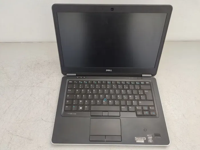 Ноутбук Dell Latitude E7440 / 14" (1920x1080) IPS / Intel Core i7-4600U (2 (4) ядра по 2.1 - 3.3 GHz) / 16 GB DDR3 / 256 GB SSD / Intel HD Graphics 4400 / WebCam б/в - зображення 2