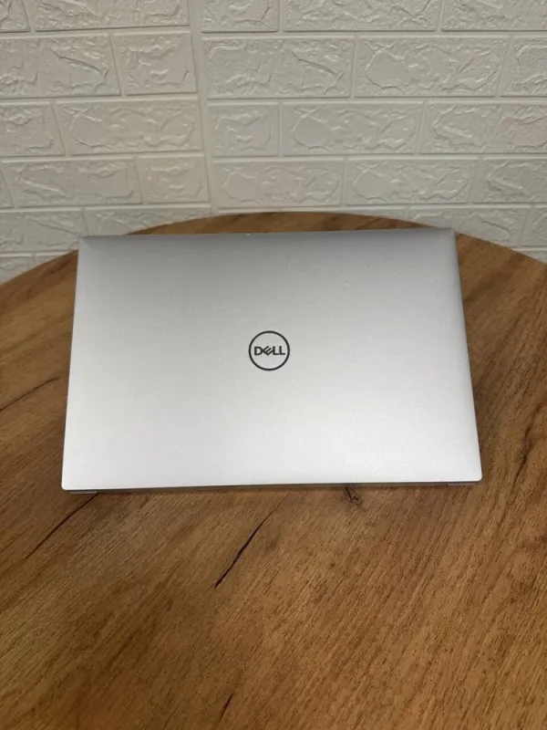 Ігровий ноутбук Б-клас Dell XPS 15 9500 / 15.6" (1920x1080) IPS / Intel Core i7-10750H (6 (12) ядер по 2.6 - 5.0 GHz) / 32 GB DDR4 / 1000 GB SSD / nVidia GeForce GTX 1650 Ti, 4 GB GDDR6, 128-bit / WebCam б/в - зображення 3