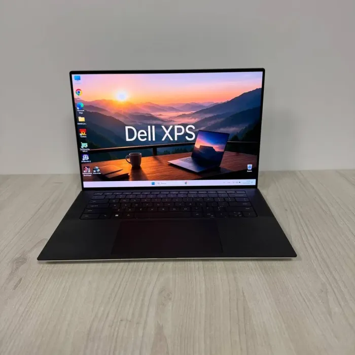 Ігровий ноутбук Б-класу Dell XPS 15 9520 / 15,6" (3456x2160) OLED Touch / Intel Core i9-12900HK (14 (20) ядер по 3,8 - 5,0 ГГц) / 16 ГБ DDR5 / 512 ГБ SSD NVMe / nVidia GeForce RTX 3050 Ti, 4 ГБ GDDR6, 128-bit / WebCam б/в - зображення 2