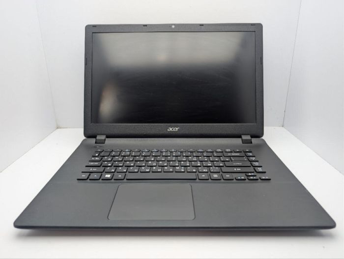 Ноутбук Acer Aspire ES1-521 / 15.6" (1366x768) TN / AMD E2-6110 (4 ядра по 1.5 GHz) / 8 GB DDR3 / 128 GB SSD / AMD Radeon R2 Graphics / WebCam / DVD-ROM б/в - зображення 3