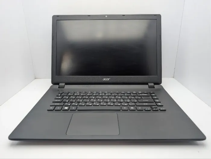 Ноутбук Acer Aspire ES1-521 / 15.6" (1366x768) TN / AMD E2-6110 (4 ядра по 1.5 GHz) / 8 GB DDR3 / 128 GB SSD / AMD Radeon R2 Graphics / WebCam / DVD-ROM б/в - зображення 3