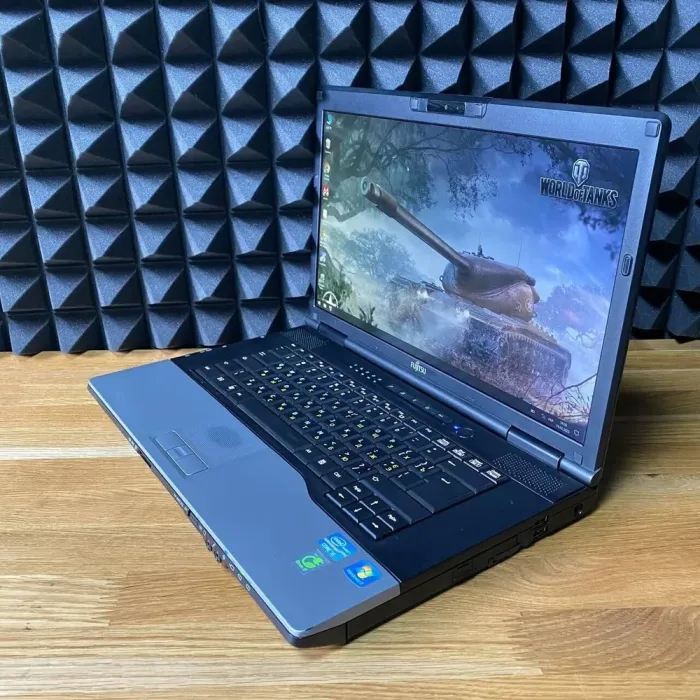 Ноутбук Fujitsu LifeBook E752 / 15.6" (1600x900) TN / Intel Core i5-3210M (2 (4) ядра по 2.5 - 3.1 GHz) / 8 GB DDR3 / 128 GB SSD / Intel HD Graphics 4000 / WebCam / DVD-ROM б/в - зображення 4