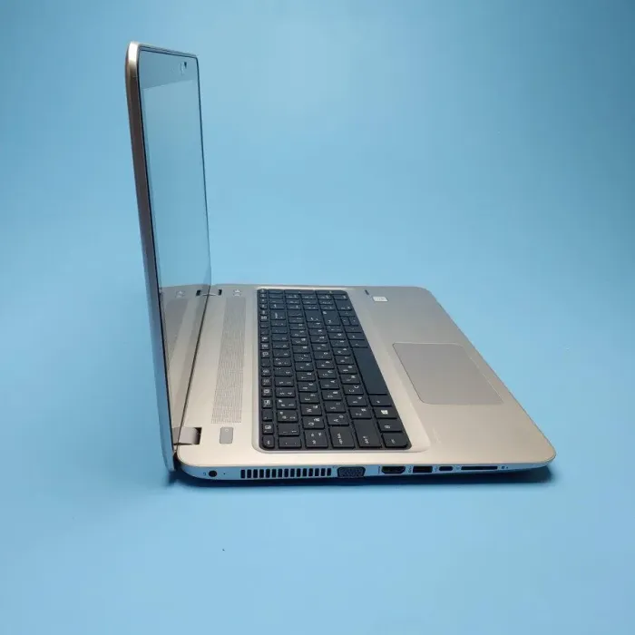 Ноутбук Б-клас HP ProBook 450 G4 / 15.6" (1366x768) TN Touch / Intel Core i5-7200U (2 (4) ядра по 2.5 - 3.1 GHz) / 8 GB DDR4 / 256 GB SSD / Intel HD Graphics 620 / WebCam / DVD-ROM / Win 10 Pro б/в - зображення 4