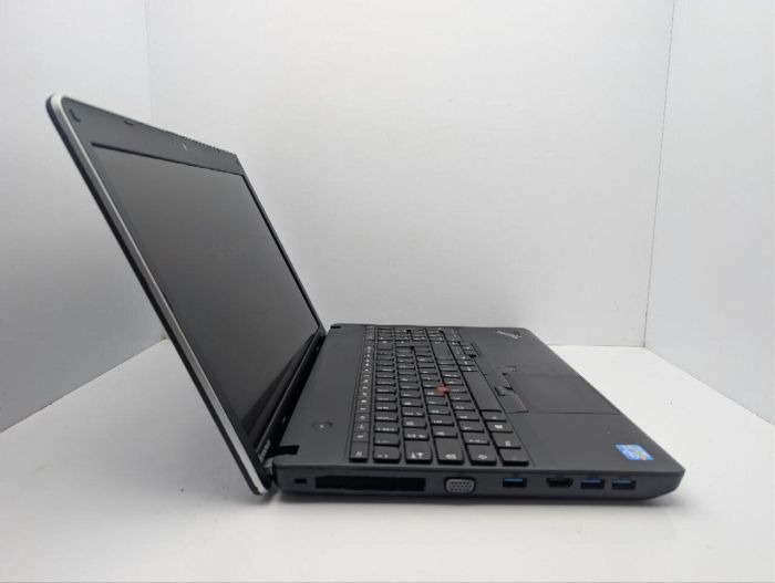 Ноутбук Lenovo Thinkpad E530 / 15.6" (1600x900) TN / Intel Core i7-3632QM (4 (8) ядра по 2.2 - 3.2 GHz) / 8 GB DDR3 / 750 GB HDD / Intel HD Graphics 4000 / WebCam / DVD-ROM б/в - изображение 4