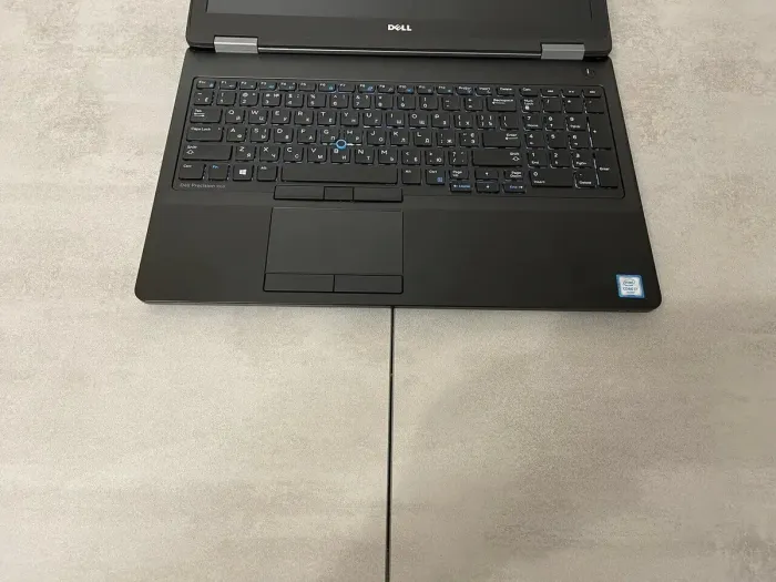 Робоча станція Dell Precision 3510 / 15.6" IPS / Core i7-6820HQ (4(8) ядра по 2.7-3.6GHz) / 16GB DDR4 / 256GB SSD M.2 NEW / AMD FirePro W5130M, 2GB GDDR5, 128bit / WebCam / HDMI / АКБ NEW б/в - зображення 6