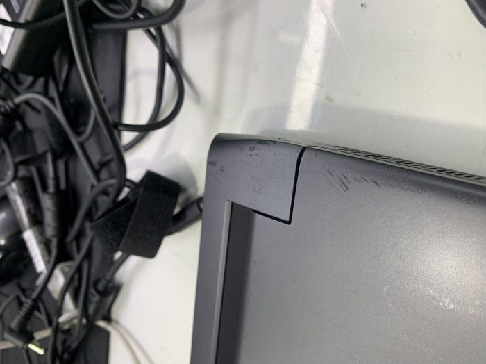 Ігровий ноутбук Б-класу Dell Alienware M17 R5 / 17,3" (1920x1080) IPS / AMD Ryzen 7 6800H (8 (16) ядер по 3,2 - 4,7 ГГц) / 32 ГБ DDR4 / 1440 ГБ SSD / nVidia GeForce RTX 3070 Ti, 8 ГБ GDDR6, 256-біт / Веб-камера б/в - зображення 8