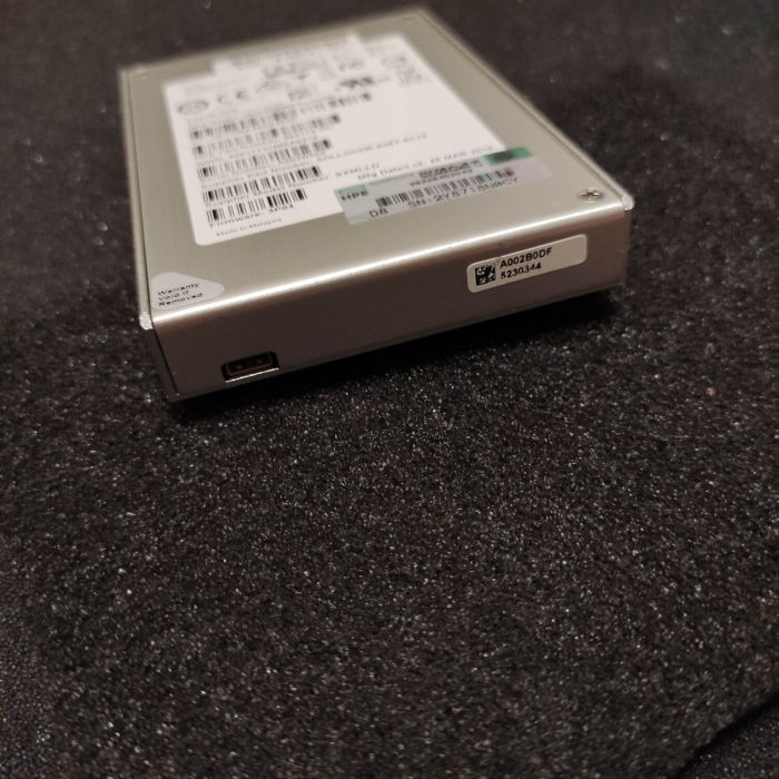 Твердотільний накопичувач SSD Hewlett Packard Enterprise DOPM3840S5xnNMRI / 2.5" / 3840 GB / SAS / eMLC б/в - зображення 5