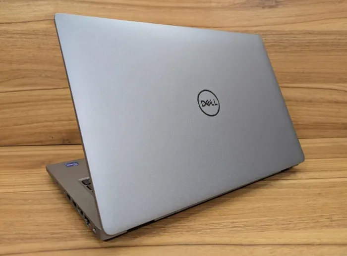 Ультрабук Dell Latitude 5420 / 14" (1920x1080) IPS / Intel Core i7-1185G7 (4 (8) ядра по 3.0 - 4.8 GHz) / 16 GB DDR4 / 256 GB SSD / Intel Iris Xe Graphics / WebCam / Windows 11 б/в - зображення 7