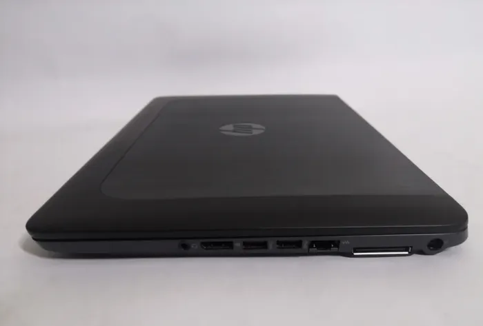 Мобільна робоча станція HP ZBook 14 G1 / 14" (1600x900) TN / Intel Core i5-4200U (2 (4) ядра по 1.6 - 2.6 GHz) / 8 GB DDR3 / 240 GB SSD / AMD FirePro M4100, 1 GB DDR5, 128-bit / WebCam / Windows 10 Pro б/в - зображення 7