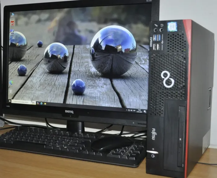 Комплект ПК: Fujitsu D757 E90 SFF / Intel Core i5-6500 (4 ядра по 3.2 - 3.6 GHz) / 8 GB DDR4 / 120 GB SSD + 320 GB HDD / Intel HD Graphics 530 / DVD-ROM + Монітор Б-клас BenQ BL2201PT / 22" (1680x1050) TN + Windows 11 Pro б/в - зображення 10