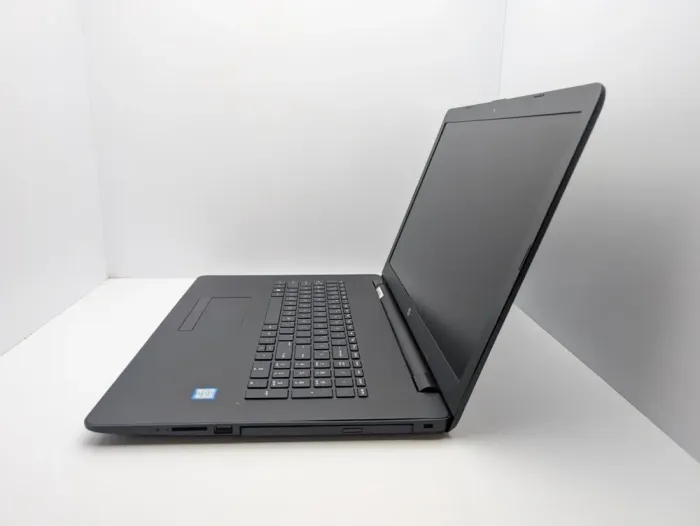 Ноутбук HP Pavilion 17-bs0xx / 17.3" (1600x900) TN / Intel Core i3-6006U (2 (4) ядра по 2.0 GHz) / 4 GB DDR3 / 240 GB SSD / Intel HD Graphics 520 / WebCam / HDMI б/в - зображення 6
