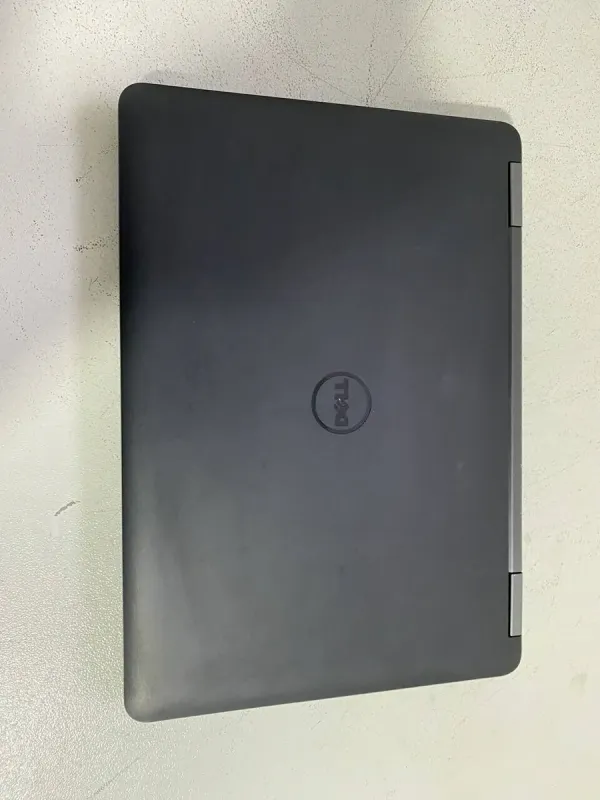 Ноутбук Dell Latitude E5440 / 14" (1600x900) TN / Intel Core i5-4300U (2 (4) ядра по 1.9 - 2.9 GHz) / 8 GB DDR3 / 256 GB SSD / Intel HD Graphics 4400 / WebCam б/у - зображення 7