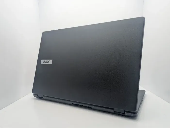 Ноутбук Acer Aspire ES1-711 / 17.3" (1600x900) TN / Intel Pentium N3540 (4 ядра по 2.16 - 2.66 GHz) / 8 GB DDR3 / 120 GB SSD / Intel HD Graphics / WebCam / DVD-ROM б/в - зображення 8