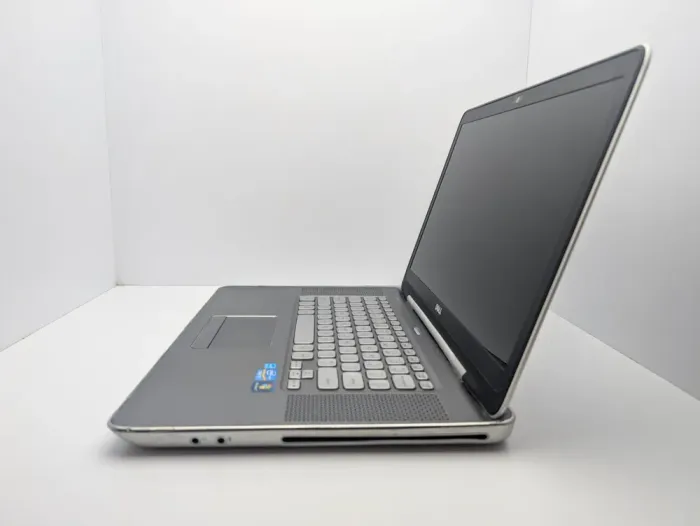 Ігровий ноутбук Б-клас Dell XPS 15z / 15.6" (1920x1080) TN / Intel Core i7-2640M (2 (4) ядра по 2.8 - 3.5 GHz) / 8 GB DDR3 / 256 GB SSD / nVidia GeForce GT 525M, 2 GB DDR3, 128-bit / WebCam б/в - зображення 5