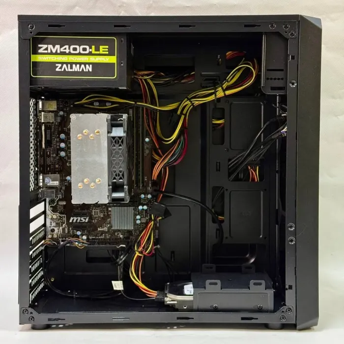 Комп'ютер Vinga CS 210B Tower / Intel Core i7-7700 (4 (8) ядра по 3,6 - 4,2 ГГц) / 16 ГБ DDR4 / 240 ГБ SSD + 500 ГБ HDD / Intel HD Graphics 630 / 400 Вт б/в - зображення 6