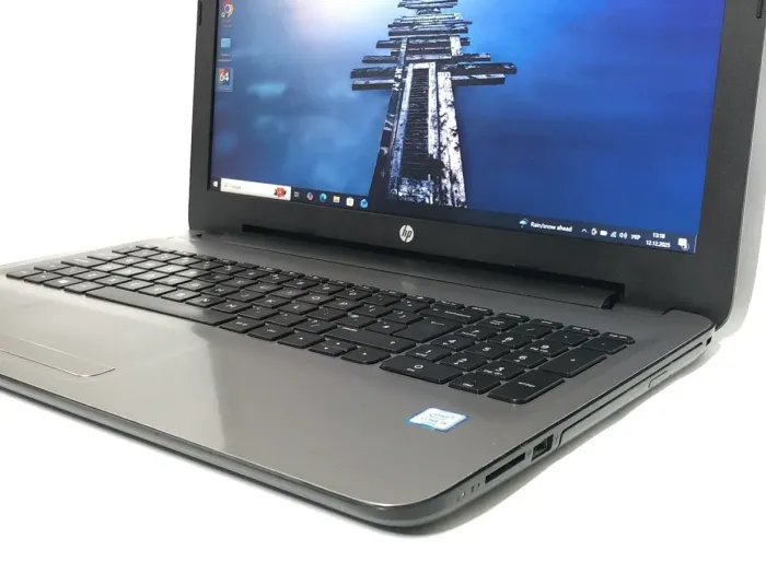 Ноутбук HP 250 G5 Silver / 15.6" (1920x1080) TN / Intel Core i5-6200U (2 (4) ядра по 2.3 - 2.8 GHz) / 8 GB DDR3 / 256 GB SSD / Intel HD Graphics 520 / WebCam / DVD-ROM / Win 10 Pro б/в - зображення 9