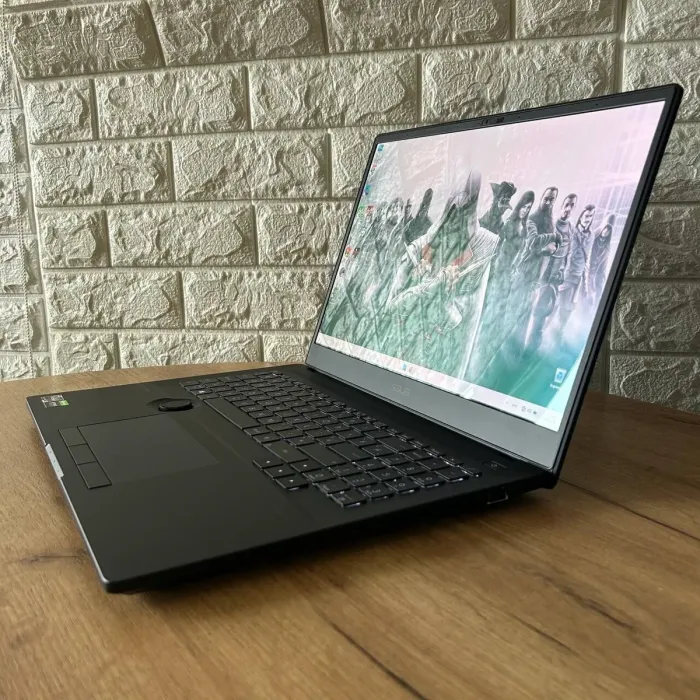 Ігровий ноутбук Asus ProArt Studiobook H5600QM / 16" (3840x2400) OLED / AMD Ryzen 9 5900HX (8 (16) ядер по 3.3 - 4.6 GHz) / 32 GB DDR4 / 1000 GB SSD NVMe / nVidia GeForce RTX 3060, 6 GB GDDR6, 192-bit / WebCam б/в - зображення 5