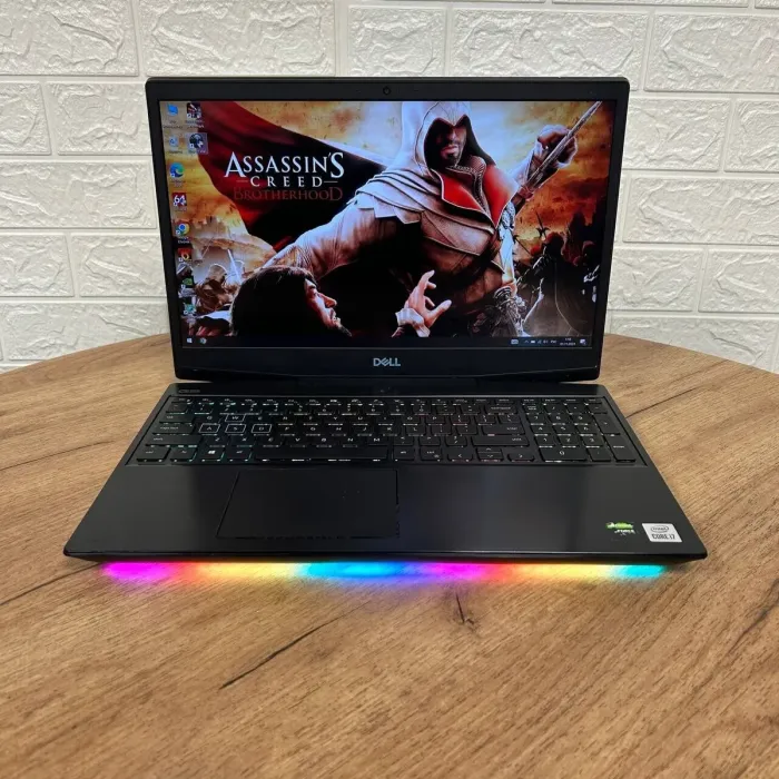 Ігровий ноутбук Б-клас Dell G5 5500 / 15.6" (1920x1080) IPS / Intel Core i7-10750H (6 (12) ядер по 2.6 - 5.0 GHz) / 16 GB DDR4 / 512 GB SSD / nVidia GeForce RTX 2070 Max-Q, 8 GB GDDR6, 256-bit / WebCam б/в - зображення 2