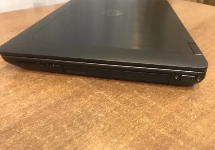 Робоча станція Б-клас HP ZBook 15 G2 / 15.6" (1920x1080) TN / Intel Core i7-4710MQ (4 (8) ядра по 2.5 - 3.5 GHz) / 12 GB DDR3 / 256 GB SSD / nVidia Quadro K610M, 1 GB GDDR5, 64-bit / WebCam б/в - зображення 7