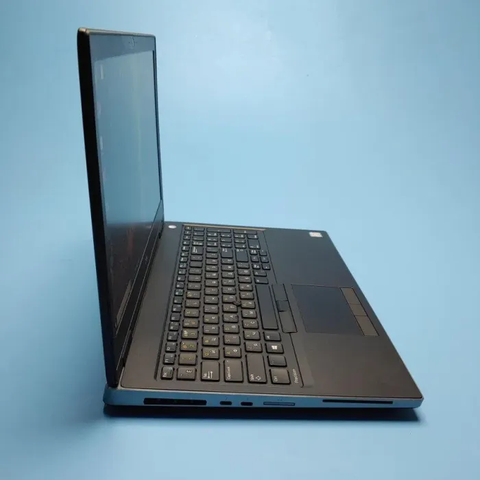 Мобільна робоча станція Б-клас Dell Precision 7530 / 15.6" (1920x1080) IPS / Intel Core i7-8850H (6 (12) ядер по 2.6 - 4.3 GHz) / 16 GB DDR4 / 512 GB SSD / nVidia Quadro P2000, 4 GB GDDR5, 128-bit / WebCam / Win 10 Pro б/в - зображення 4
