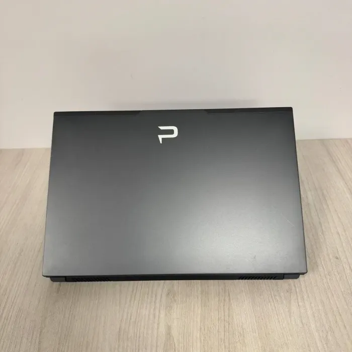 Ігровий ноутбук Clevo N870HK / 17.3" (1920x1080) IPS / Intel Core i7-7700HQ (4 (8) ядра по 2,8 - 3,8 ГГц) / 8 ГБ DDR4 / 256 ГБ SSD / nVidia GeForce GTX 1050 Ti, 4 ГБ GDDR5, 128-біт / WebCam б/в - зображення 7