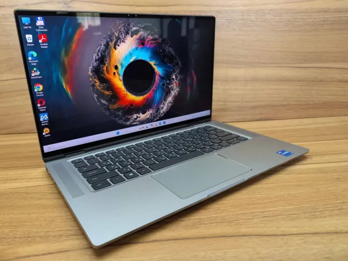 Ультрабук-трансформер Б-клас Dell Latitude 9520 / 15.6" (1920x1080) IPS Touch / Intel Core i5-1145G7 (4 (8) ядра по 2.6 - 4.4 GHz) / 16 GB DDR4 / 256 GB SSD / Intel Iris Xe Graphics / WebCam / Windows 11 б/в - зображення 4