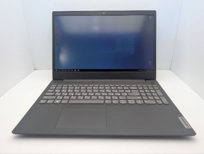 Ультрабук Lenovo IdeaPad 3 15IGL05 / 15.6" (1920x1080) TN / Intel Pentium Silver N5030 (4 ядра по 1.1 - 3.1 GHz) / 4 GB DDR4 / 120 GB SSD / Intel UHD Graphics 605 / WebCam б/в - зображення 2