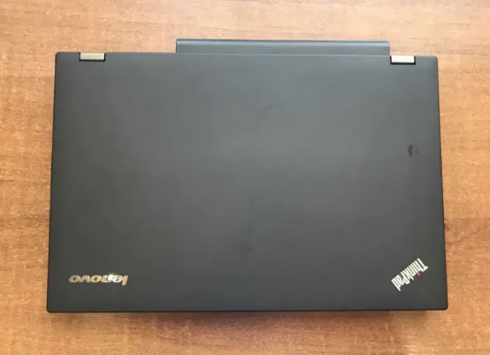 Ноутбук Lenovo ThinkPad T540p / 15.6" (1920x1080) TN / Intel Core i5-4300M (2 (4) ядра по 2.6 - 3.3 GHz) / 8 GB DDR3 / 256 GB SSD / Intel HD Graphics 4600 / WebCam б/в - зображення 4