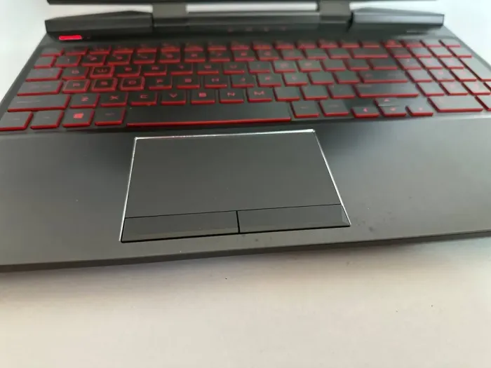 Ігровий ноутбук HP Omen 5-dc1010nr / 15.6" (1920x1080) IPS / Intel Core i7-9750H (6 (12) ядер по 2.6 - 4.5 GHz) / 16 GB DDR4 / 256 GB SSD + 1000 GB HDD / nVidia GeForce GTX 1650, 4 GB GDDR5, 128-bit / WebCam / HDMI б/в - зображення 6