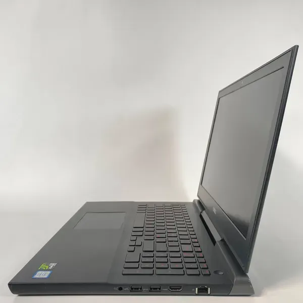 Ігровий ноутбук Dell Inspiron 15 7000 / 15.6" (3840x1920) IPS / Intel Core i7-7700HQ (4 (8) ядра по 2.8 - 3.8 GHz) / 16 GB DDR4 / 512 GB SSD / nVidia GeForce GTX 1050 Ti, 4 GB GDDR5, 128-bit / WebCam / HDMI б/в - зображення 5