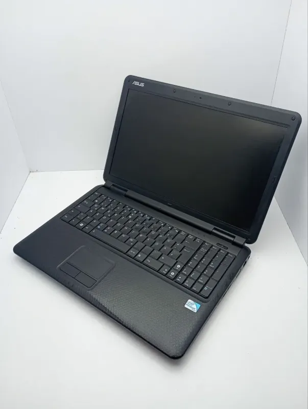 Ноутбук Asus K50 / 15.6" (1366x768) TN / Intel Pentium T4300 (2 ядра по 2.1 GHz) / 4 GB DDR3 / 250 GB HDD / Intel GMA 4500M Graphics / WebCam б/в - зображення 6