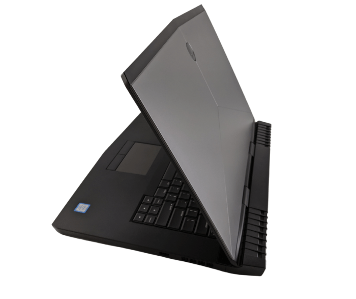 Ігровий ноутбук Dell Alienware 15 R3 / 15.6" (1920x1080) IPS / Intel Core i7-7820HK (4 (8) ядра по 2.9 - 3.9 GHz) / 16 GB DDR4 / 512 GB SSD / nVidia GeForce GTX 1070, 8 GB GDDR5, 256-bit / WebCam б/в - зображення 4