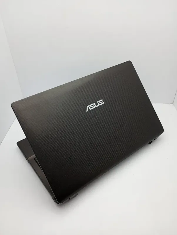 Ноутбук Asus K53/15.6" (1366x768) TN/AMD E-450 (2 ядра по 1.65 GHz)/6 GB DDR3/120 GB SSD/AMD Radeon HD 6320 Graphics/WebCam/АКБ не тримає б/в - зображення 8