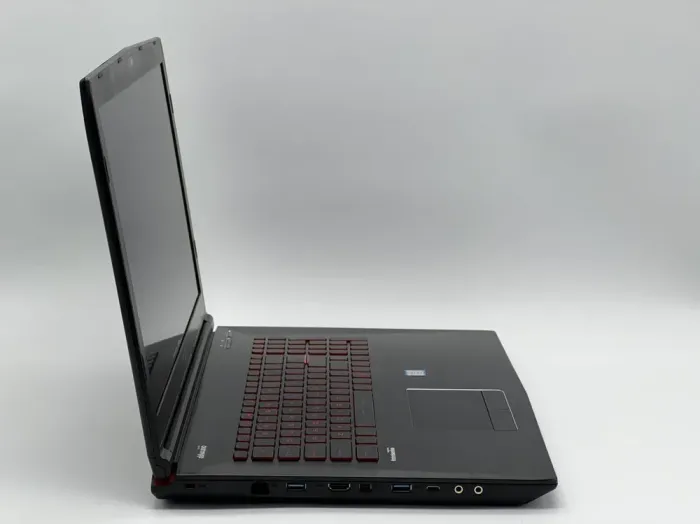 Ігровий ноутбук Б-клас MSI GL72 7QF / 17.3" (1920x1080) IPS / Intel Core i7-7700HQ (4 (8) ядра по 2.8 - 3.8 GHz) / 16 GB DDR4 / 480 GB SSD / nVidia GeForce GTX 960M, 4 GB GDDR5, 128-bit / WebCam б/в - зображення 5