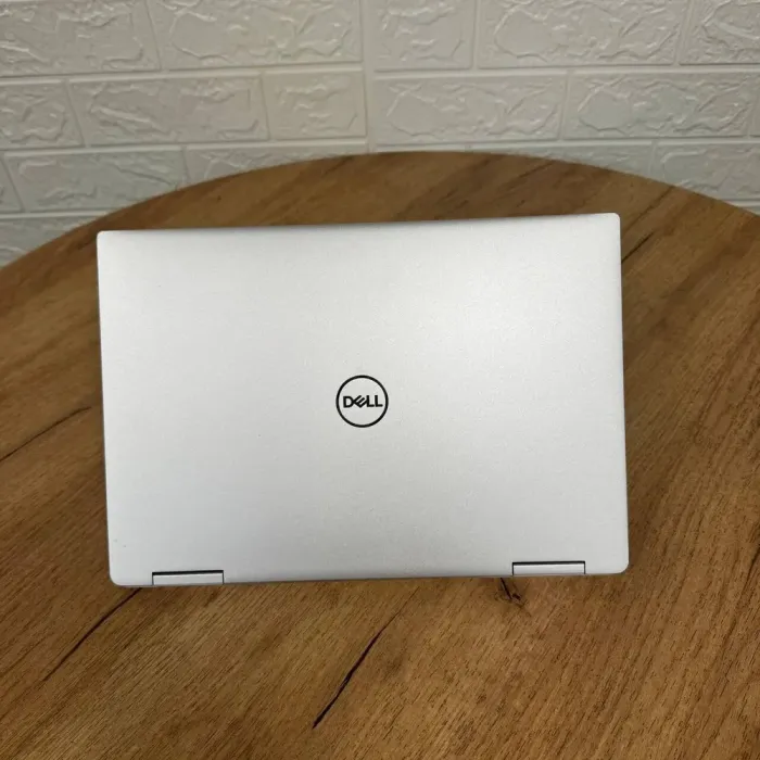 Ультрабук Dell XPS 7390 2-in-1 / 13.4" (3840x2400) IPS Touch / Intel Core i7-1065G7 (4 (8) ядра по 1.3 - 3.9 GHz) / 16 GB DDR4 / 512 GB SSD / Intel Iris Plus Graphics / WebCam б/в - зображення 3