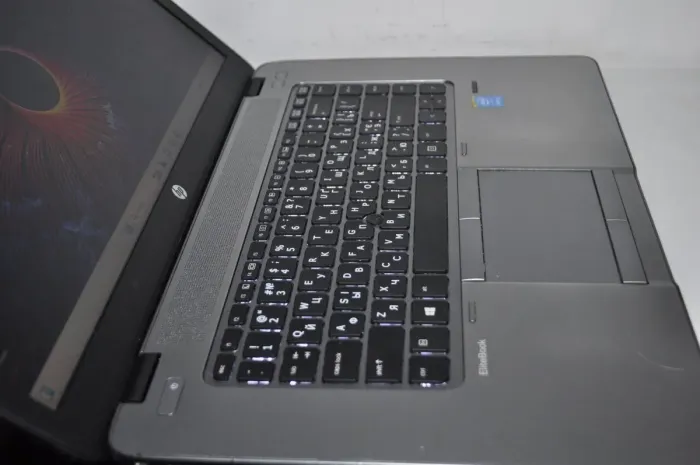 Ноутбук Б-клас HP EliteBook 850 G2 / 15.6" (1366x768) TN / Intel Core i5-5200U (2 (4) ядра по 2.2 - 2.7 GHz) / 8 GB DDR3 / 120 GB SSD / Intel HD Graphics 5500 / WebCam / Windows 11 Pro б/в - зображення 8