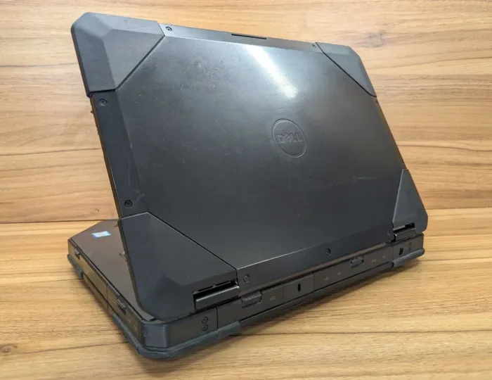 Захищений ноутбук Dell Latitude 14 Rugged 5414 / 14" (1920x1080) IPS / Intel Core i5-6300U (2 (4) ядра по 2.4 - 3.0 GHz) / 16 GB DDR4 / 512 GB SSD / Intel HD Graphics 520 / WebCam / 4G / Windows 10 б/у - зображення 7