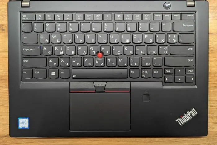Ультрабук Lenovo ThinkPad T480s / 14" (1920x1080) IPS Touch / Intel Core i7-8650U (4 (8) ядра по 1.9 - 4.2 GHz) / 24 GB DDR4 / 480 GB SSD / Intel UHD Graphics 620 / WebCam / TouchID / Windows 10 б/в - зображення 3