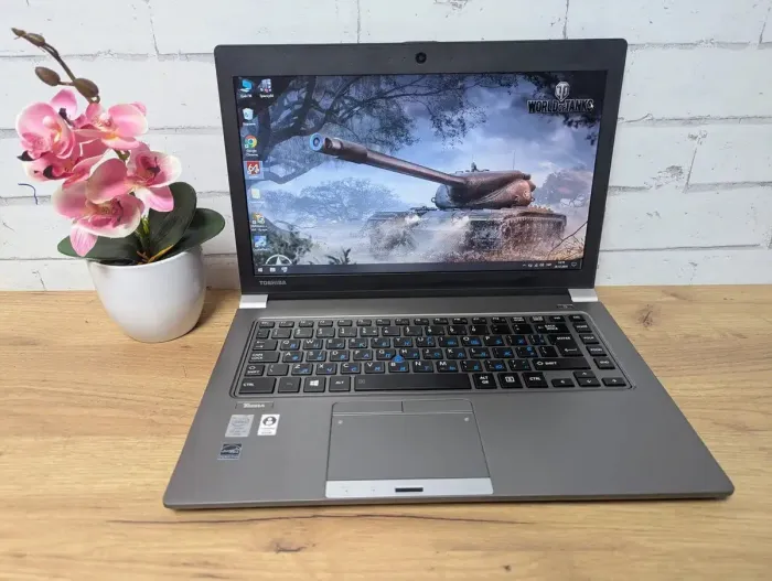 Ноутбук Toshiba Tecra Z40-A-187 / 14" (1366x768) TN / Intel Core i5-4310U (2 (4) ядра по 2.0 - 3.0 GHz) / 8 GB DDR3 / 128 GB SSD / Intel HD Graphics 4400 / WebCam б/в - зображення 2