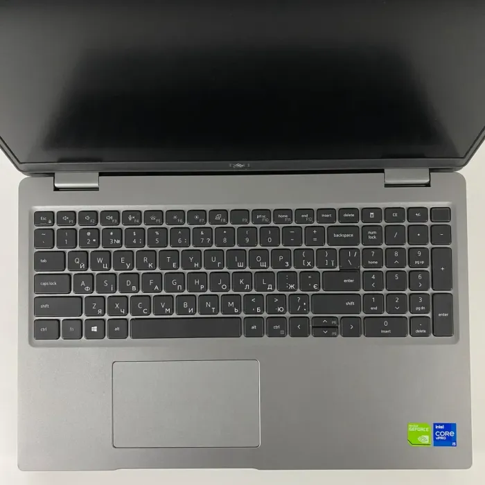 Ноутбук Dell Latitude 5521 / 15.6" (1920x1080) IPS / Intel Core i5-11500H (6 (12) ядер по 2.4 - 4.6 GHz) / 16 GB DDR4 / 256 GB SSD / nVidia GeForce MX450, 2 GB GDDR5, 64-bit / WebCam / TouchID б/в - зображення 3