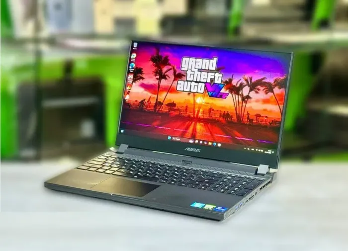 Ігровий ноутбук Б-клас Gigabyte Aorus 5 SE / 15.6" (1920x1080) IPS / Intel Core i7-12700H (14 (20) ядер по 3.5 - 4.7 GHz) / 16 GB DDR4 / 512 GB SSD M.2 / nVidia GeForce RTX 3070, 8 GB GDDR6, 256-bit / WebCam / Win 11 Home б/в - зображення 3