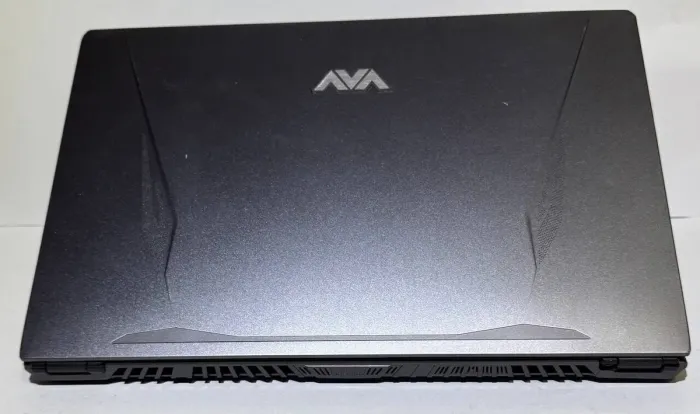 Ігровий ноутбук Б-класу Clevo Lambda P960RF / 15,6" (1920x1080) IPS / Intel Core i7-9750H (6 (12) ядер по 2,6 - 4,5 ГГц) / 32 ГБ DDR4 / 512 ГБ SSD / nVidia GeForce RTX 2070 Max-Q, 8 ГБ GDDR6, 256-біт / Без веб-камери б/в - зображення 8