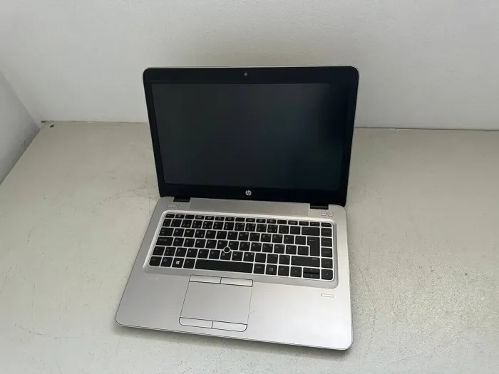 Ультрабук Б-клас HP EliteBook 745 G4 / 14" (1366x768) TN / AMD PRO A10-8730B (4 ядра по 2.4 - 3.3 GHz) / 8 GB DDR4 / 128 GB SSD / AMD Radeon R5 Graphics / WebCam / DisplayPort б/в - зображення 2