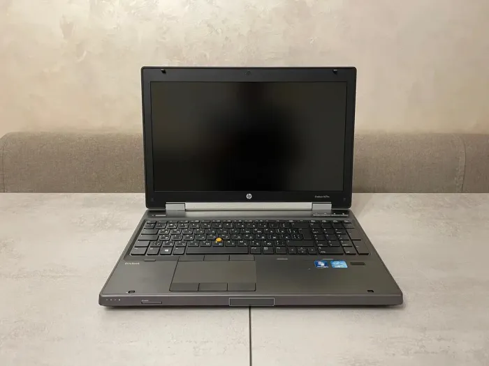 Мобільна робоча станція HP EliteBook 8570w / 15.6" (1920x1080) TN / Intel Core i7-3720QM (4 (8) ядра по 2.6 - 3.6 GHz) / 16 GB DDR3 / 256 GB SSD / nVidia Quadro K1000M, 2 GB DDR3, 128-bit / DisplayPort б/в - зображення 5