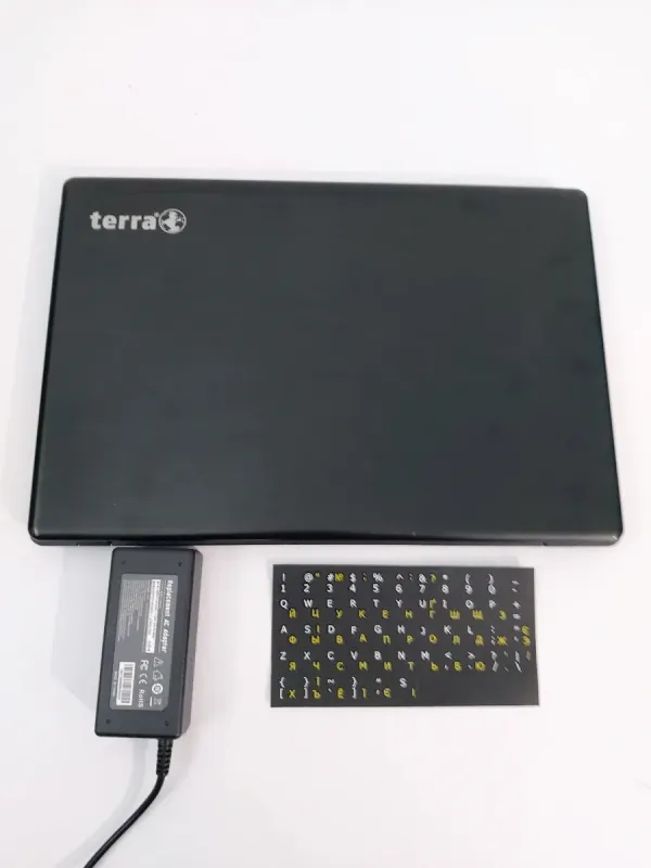 Ультрабук Б-клас Terra Mobile 1450 II / 14" (1366x768) TN / Intel Core i7-3537U (2 (4) ядра по 2.0 - 3.1 GHz) / 8 GB DDR3 / 256 GB SSD / Intel HD Graphics 4000 / WebCam б/в - зображення 4